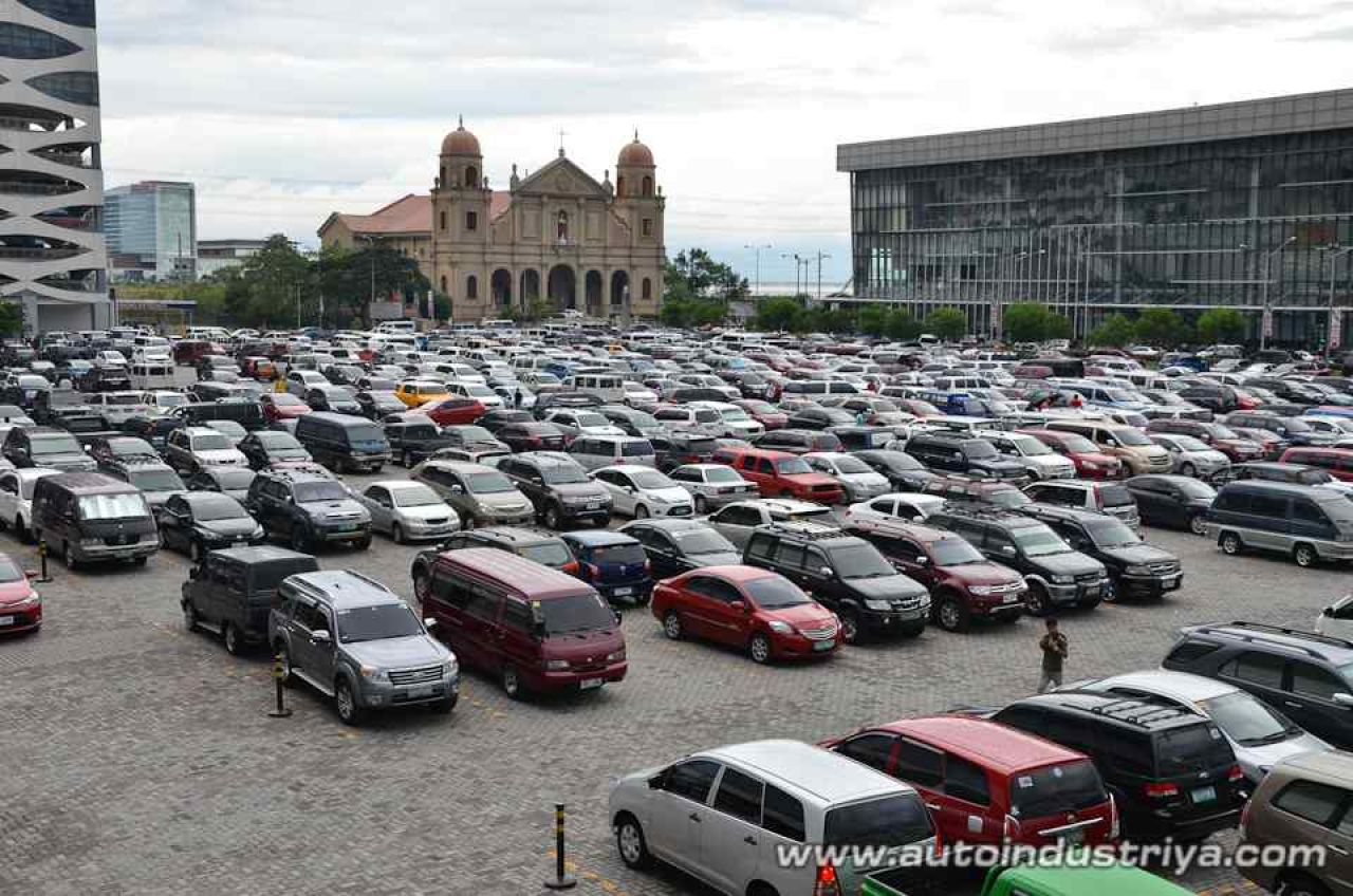 Congress eyeing revised twophase, fivebracket auto excise tax system