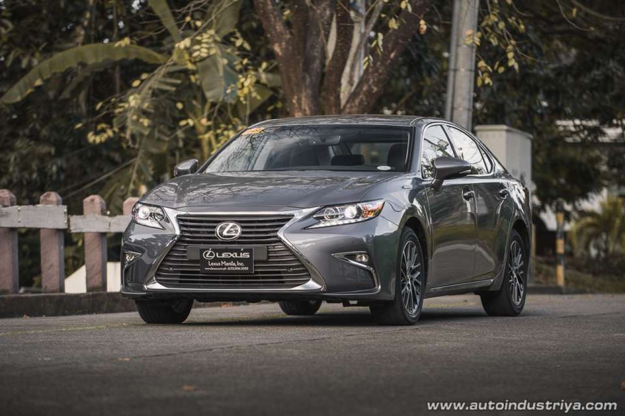 2017 Lexus ES 350 - Car Reviews