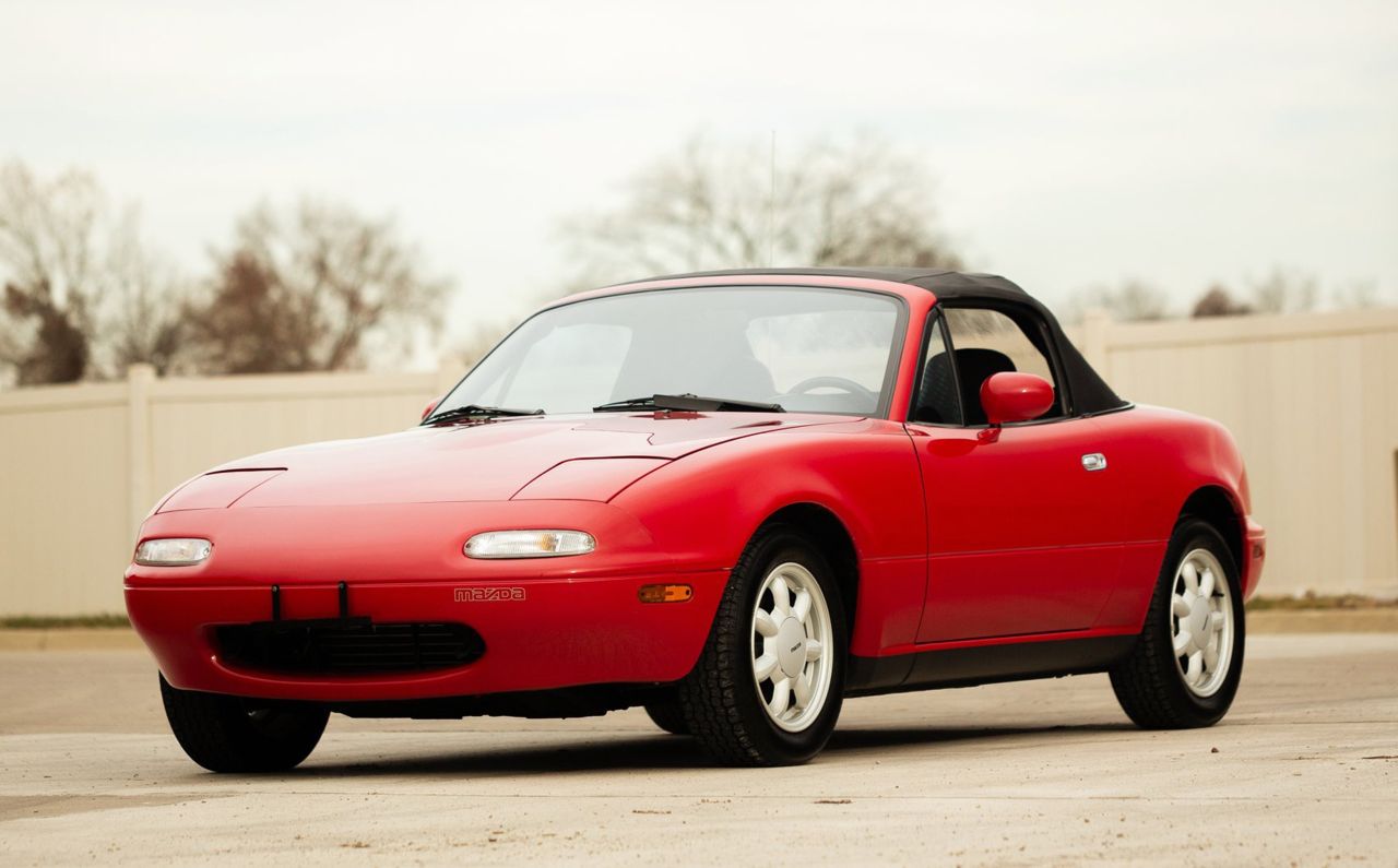 Someone is selling a mint condition 1990 Mazda MX5 Auto News