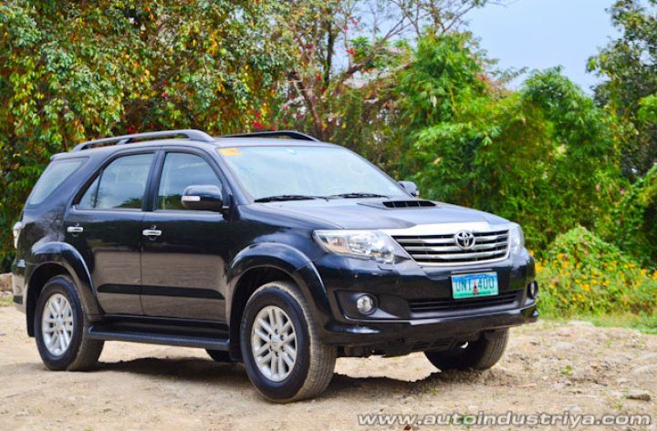 2013 Toyota Fortuner 3.0 V - Car Reviews