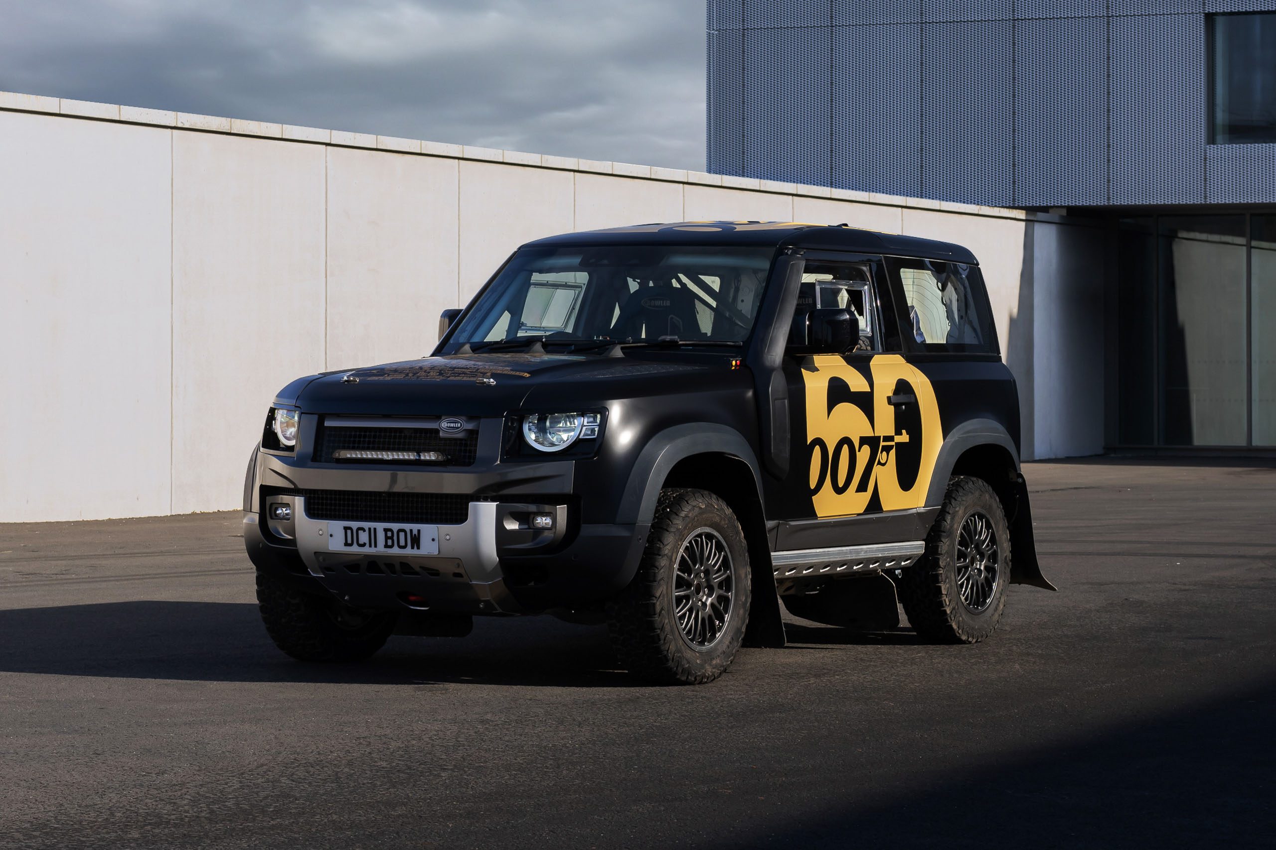 This Land Rover Defender Bond special is ready to rally Racing News