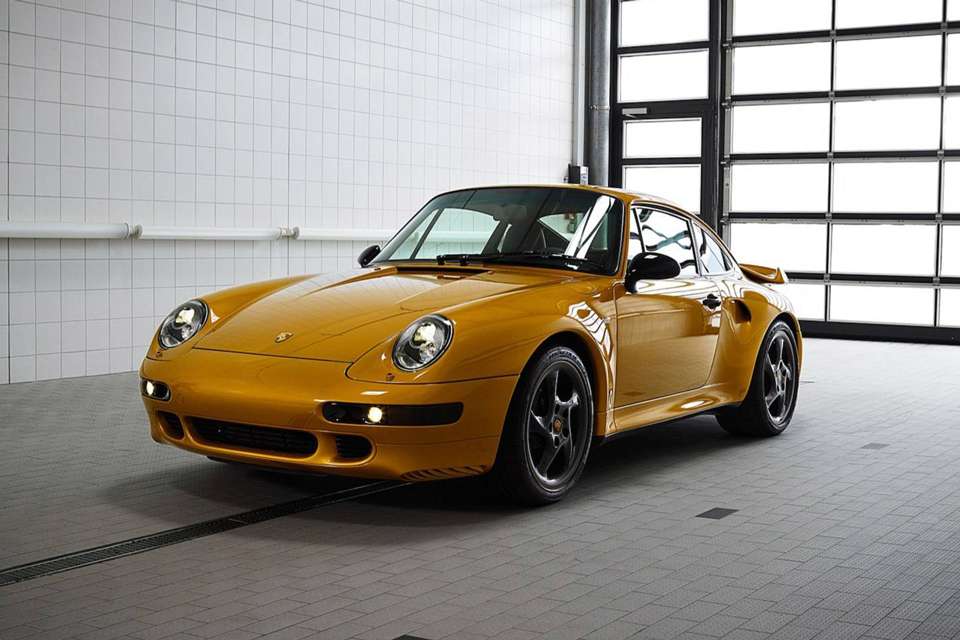 Porsche builds the last aircooled 911, auctions it off for charity